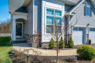 27 Potter Rd, Hillsborough Township, NJ 08844 - Photo 3