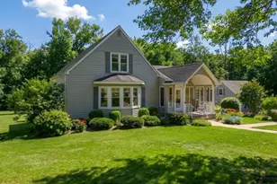 5 Leiv Eirikson Ave, Franklin Township, NJ 08540 - Photo 3