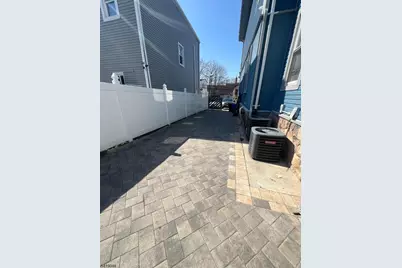 32 Augusta St, Irvington, NJ 07111 - Photo 9