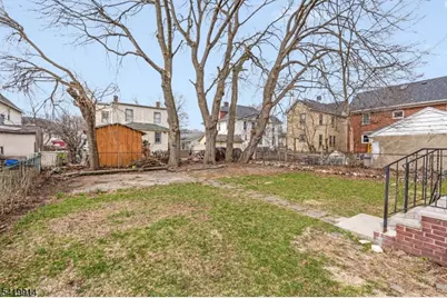 25 Passaic St, Dover, NJ 07801 - Photo 5