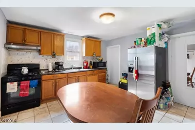 25 Passaic St, Dover, NJ 07801 - Photo 7