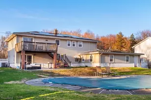 127 Horseneck Rd, Fairfield, NJ 07004 - Photo 29