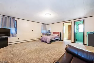 127 Horseneck Rd, Fairfield, NJ 07004 - Photo 25