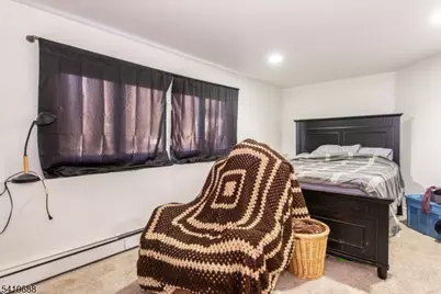 127 Horseneck Rd, Fairfield, NJ 07004 - Photo 19