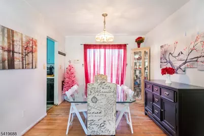 127 Horseneck Rd, Fairfield, NJ 07004 - Photo 7