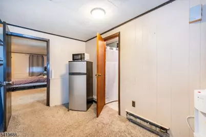 127 Horseneck Rd, Fairfield, NJ 07004 - Photo 23