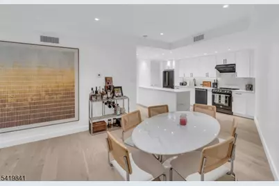 101 Shearwater Ct #25, Jersey City, NJ 07305 - Photo 3