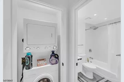 101 Shearwater Ct #25, Jersey City, NJ 07305 - Photo 17