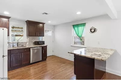 229 Hillcrest Ter, Roselle, NJ 07203 - Photo 9