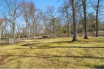 320 Beaufort Ave, Livingston, NJ 07039 - Photo 27