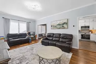 77 Scrivens St, Totowa, NJ 07512 - Photo 37