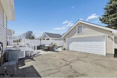 77 Scrivens St, Totowa, NJ 07512 - Photo 41