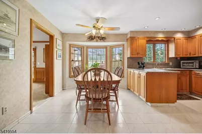 167 Newbrook Lane, Springfield, NJ 07081 - Photo 5