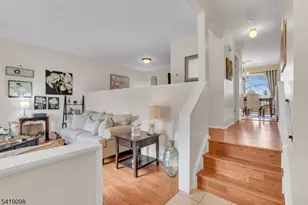 137 Sunnyvale Ct, Franklin Township, NJ 08873 - Photo 5