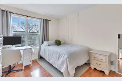 137 Sunnyvale Ct, Franklin Township, NJ 08873 - Photo 15