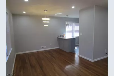 2 Evelyn Ct, Maplewood, NJ 07040 - Photo 3