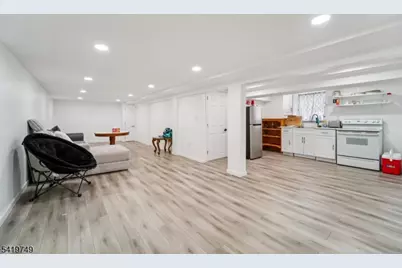 66 Buschmann Ave, Haledon, NJ 07508 - Photo 25