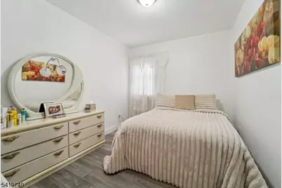 66 Buschmann Ave, Haledon, NJ 07508 - Photo 15