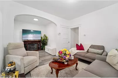 66 Buschmann Ave, Haledon, NJ 07508 - Photo 5