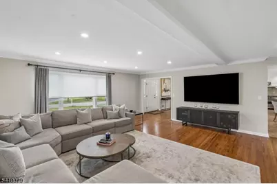 2 Barnstable Ct, Morris Township, NJ 07960 - Photo 11