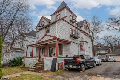 31 Chestnut St, East Orange, NJ 07018 - Photo 3