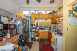 31 Chestnut St, East Orange, NJ 07018 - Photo 23