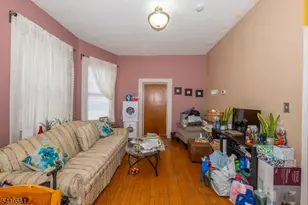 31 Chestnut St, East Orange, NJ 07018 - Photo 13