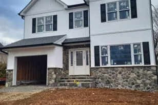 9 Maple St, Bernardsville, NJ 07924 - Photo 1