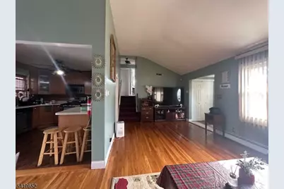 118 Markowitz St, Carteret, NJ 07008 - Photo 3
