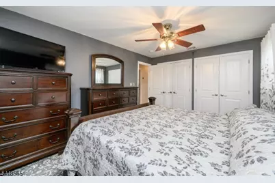 174 Liberty St, Clark Township, NJ 07066 - Photo 15