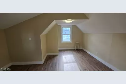 120 Sunset Ave, Newark, NJ 07106 - Photo 9