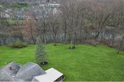 25 Victoria Dr, Clark Township, NJ 07066 - Photo 23