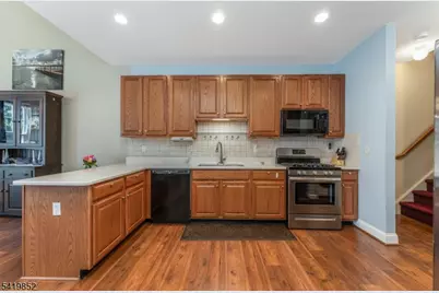 3 Indian Plantation Street, Raritan Township, NJ 08822 - Photo 9