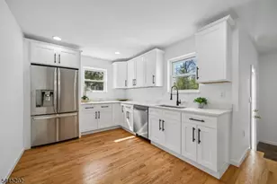 207 Lake Shore Dr, Parsippany, NJ 07034 - Photo 13