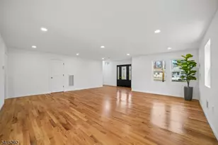 207 Lake Shore Dr, Parsippany, NJ 07034 - Photo 5