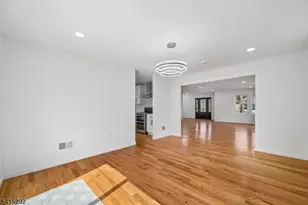 207 Lake Shore Dr, Parsippany, NJ 07034 - Photo 7