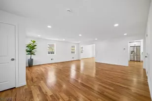 207 Lake Shore Dr, Parsippany, NJ 07034 - Photo 9