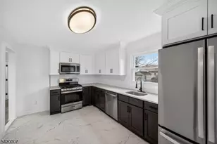 90 1st Ave, Woodbridge Township, NJ 07064 - Photo 9