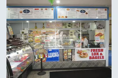 828 State Route 15, Jefferson Township, NJ 07849 - Photo 9