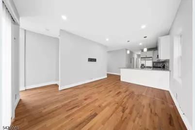 558 Broadway, Elizabeth, NJ 07206 - Photo 5