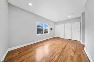 558 Broadway, Elizabeth, NJ 07206 - Photo 9