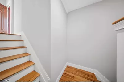 558 Broadway, Elizabeth, NJ 07206 - Photo 19