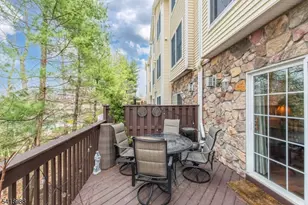 91 Roseland Ave, Caldwell Boro Twp., NJ 07006 - Photo 13