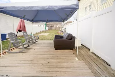 31 Kossuth St, Haledon, NJ 07508 - Photo 7