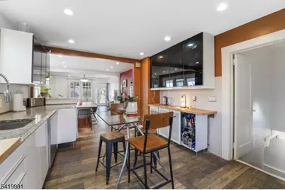 209 Floral St, Roselle, NJ 07203 - Photo 13