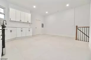 41 Arlington Ave, Jersey City, NJ 07305 - Photo 19