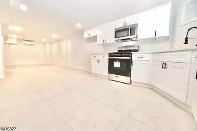 41 Arlington Ave, Jersey City, NJ 07305 - Photo 3