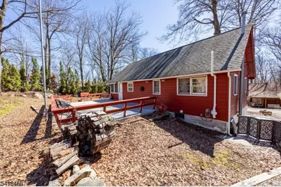 19 Amicalola Rd, Vernon Twp., NJ 07462 - Photo 17