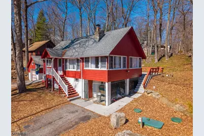 19 Amicalola Rd, Vernon Twp., NJ 07462 - Photo 3