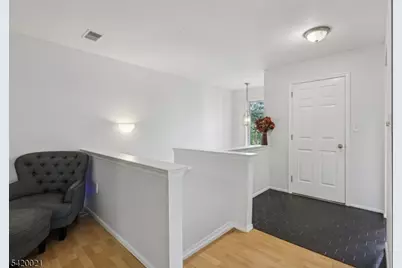 1608 Cypress Ln, East Brunswick Township, NJ 08816 - Photo 9